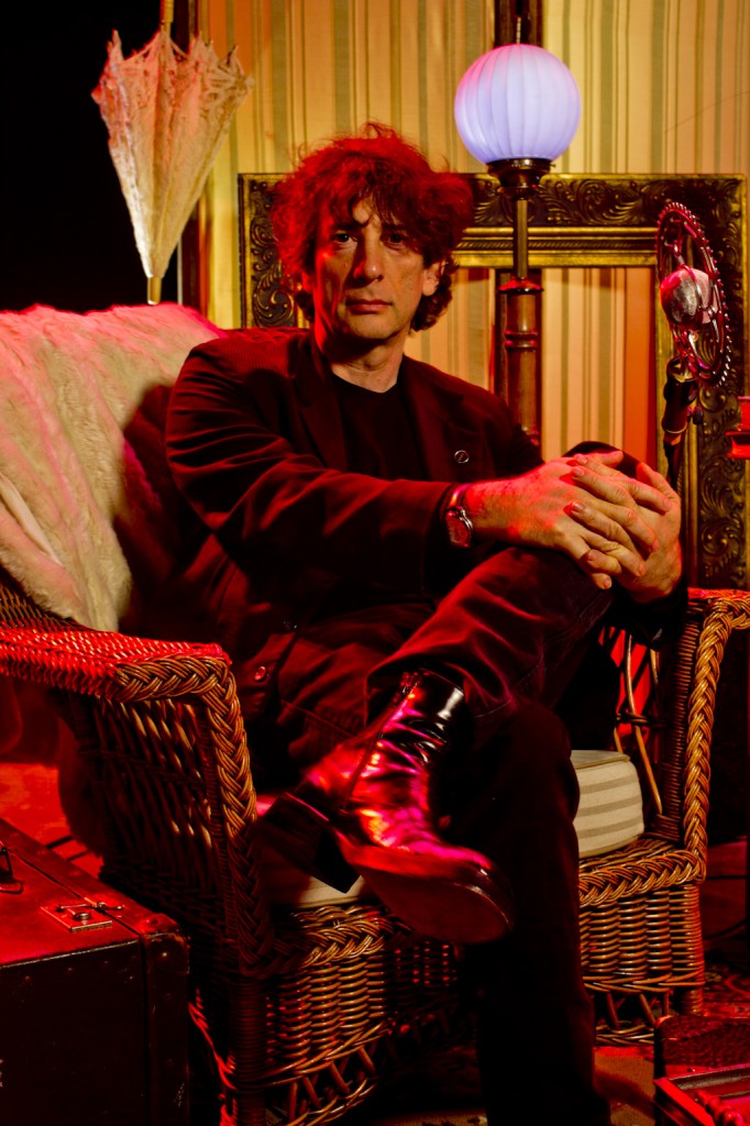 Neil Gaiman, pic by Wayne Höecherl for backstagerider.com