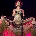 Post thumbnail of EXCLUSIVE PHOTOSHOOT: An Evening with NEIL GAIMAN and AMANDA PALMER