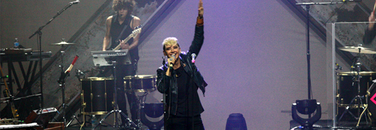 Post image of CAT POWER Live in Vancouver – Weird. Beautiful. Weirdly Beautiful.